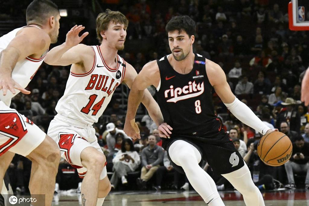 吉迪三双阿夫迪亚37+11 武切维奇31+12公牛胜开拓者