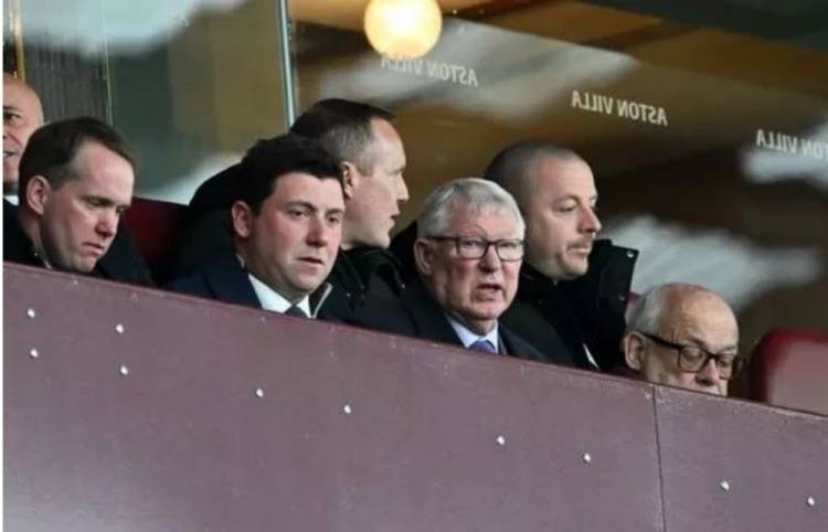 青年足总杯半决赛维拉击败曼联，弗格森爵士、拉什福德现场观战