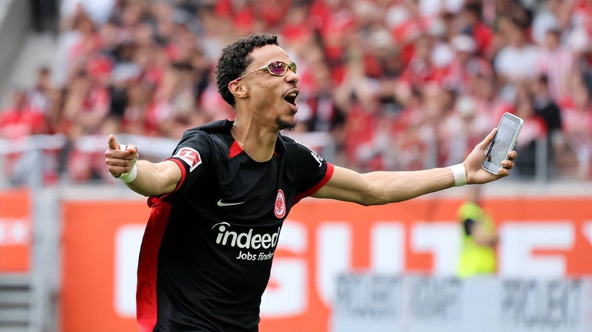 切尔西看上22岁法国天才妖锋德甲黑店漫天要价1亿欧不做冤大头