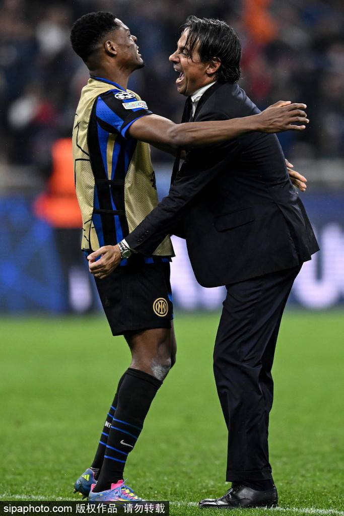 门德斯助力邓弗里斯转会巴萨：幕后操作与战术意义全解析